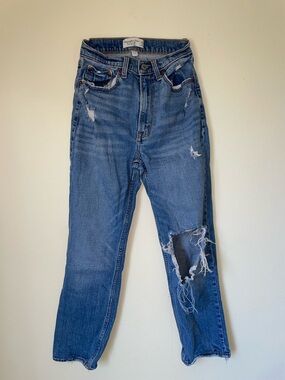 Abercrombie & Fitch Ankle Straight Ultra High Rise Curve Love Jeans